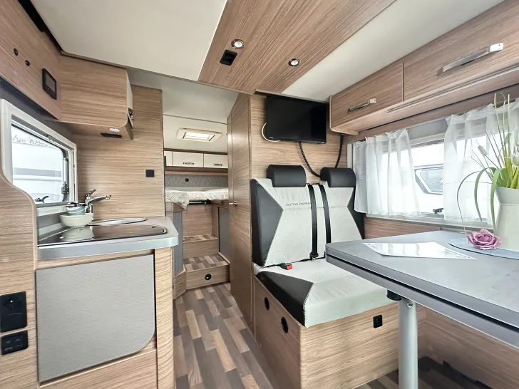 Fahrzeugbild Weinsberg CaraCompact 640 MEG Suite EDITION [PEPPER] TOP PREIS, Licht & Sicht-Paket #8
