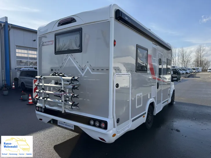 Fahrzeugbild Challenger 380 Graphite Ultimate I Klima I Arctic #2