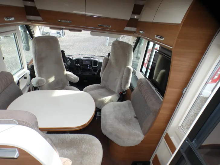 Fahrzeugbild Carthago chic c-line I 4.9 LE L Ohne Hubbett, Alde, #11