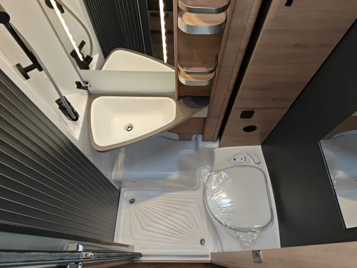 Fahrzeugbild Knaus L!VE WAVE PLATINUM SELECTION 650 MEG Live Wave #15