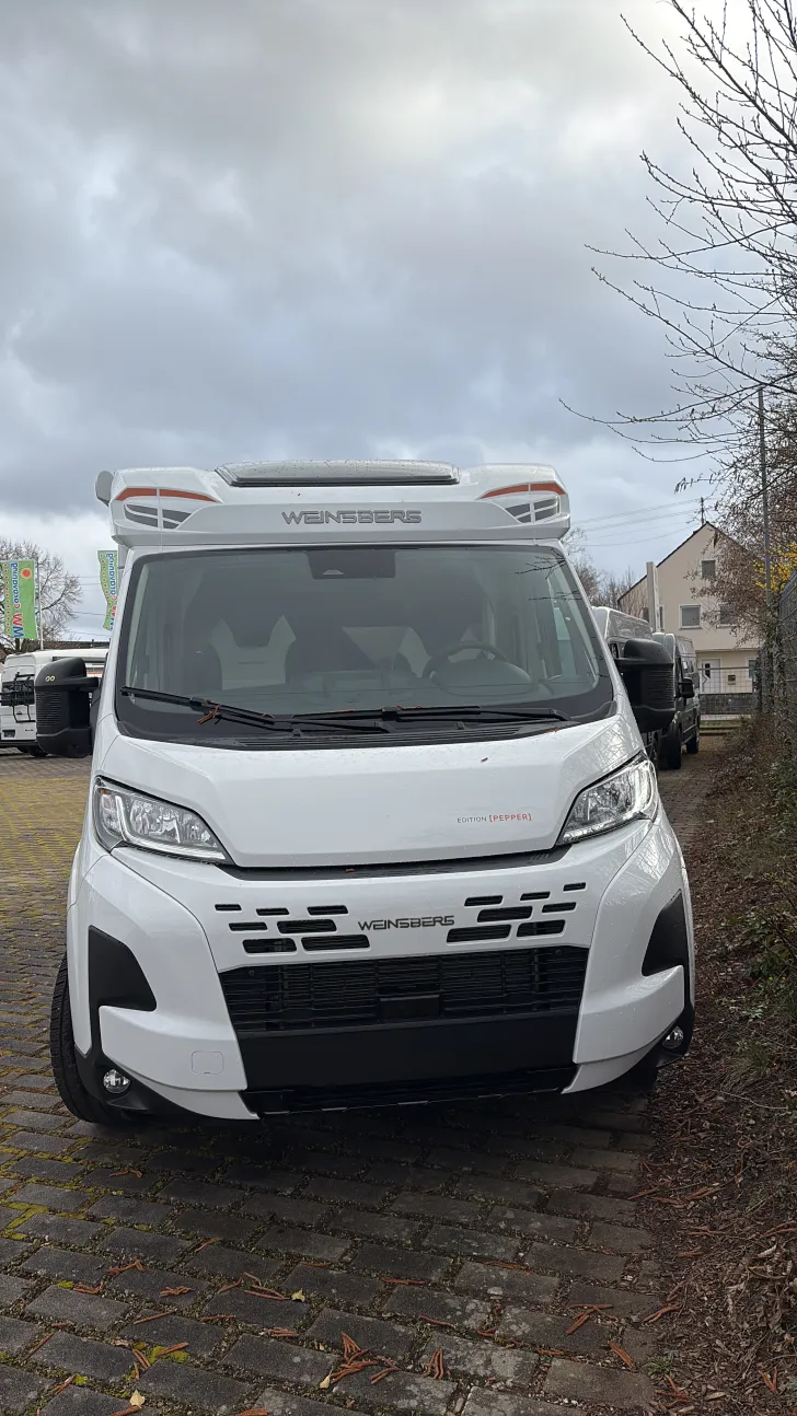 Frontal Vorne Weinsberg CaraCompact 600 MF Sofort verfügbar