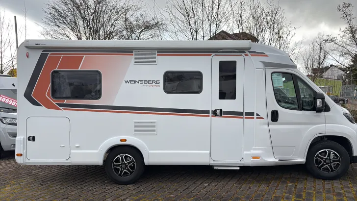 Seitlich Weinsberg CaraCompact 600 MF Sofort verfügbar