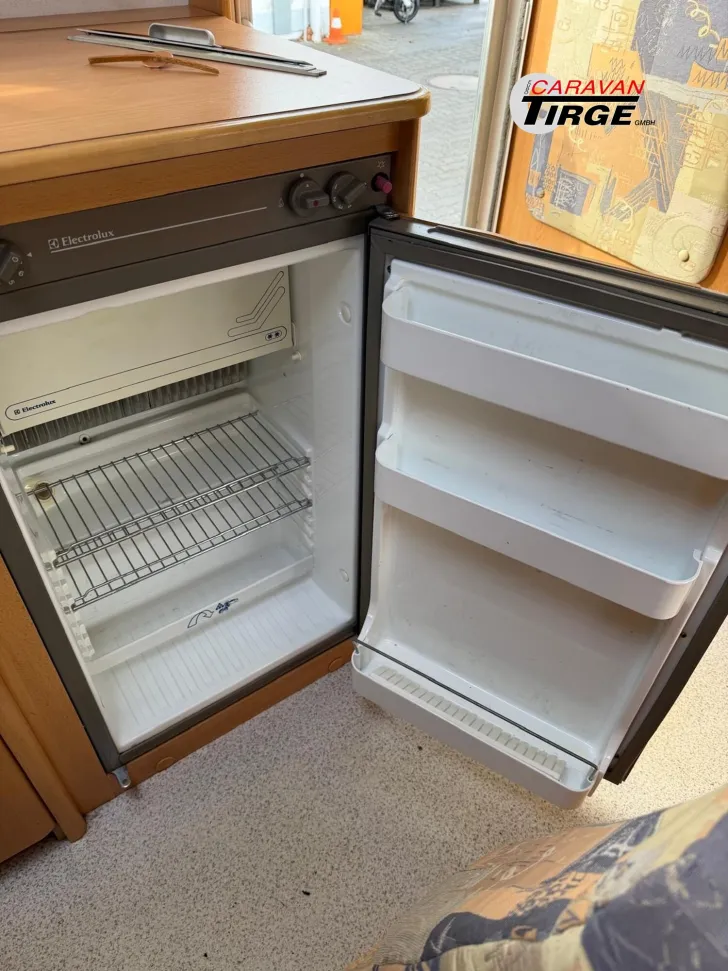 Fahrzeugbild Knaus Südwind 530 TK Etagenbetten #11