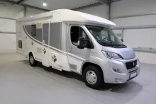 Fahrzeugbild Miller Nevada Dog Liner T-730/Festbett/Garage/Markise #2