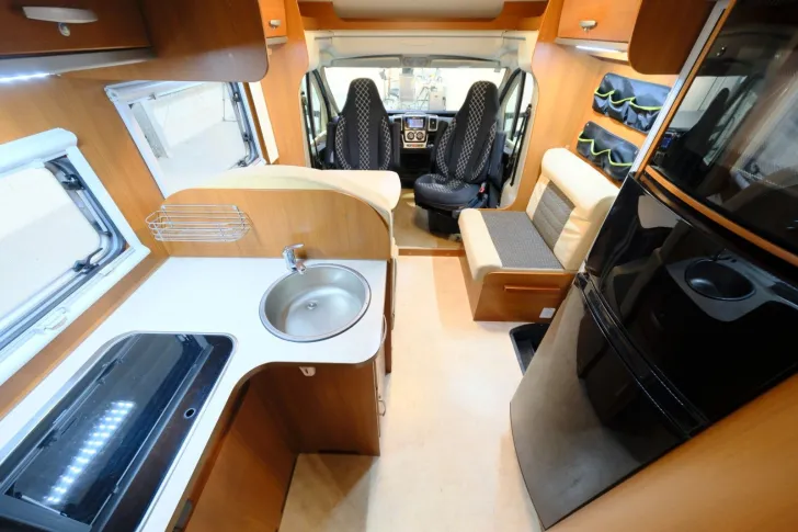 Fahrzeugbild Miller Nevada Dog Liner T-730/Festbett/Garage/Markise #10