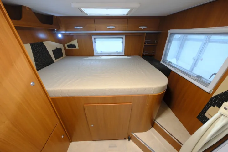 Fahrzeugbild Miller Nevada Dog Liner T-730/Festbett/Garage/Markise #12