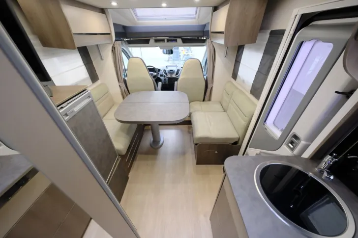 Fahrzeugbild Challenger Graphite 347 GA Edition/Automatik/Einzelbetten+H #9