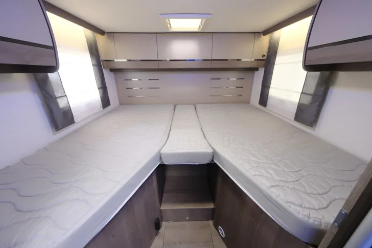 Fahrzeugbild Challenger Graphite 347 GA Edition/Automatik/Einzelbetten+H #12