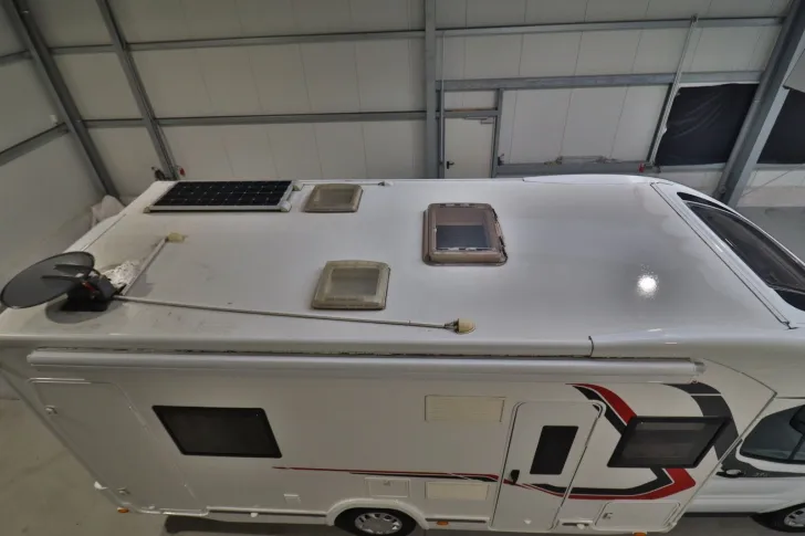 Fahrzeugbild Challenger 396 / 2x Hubbett / Klimaanlage / FINANZIERUNG #5