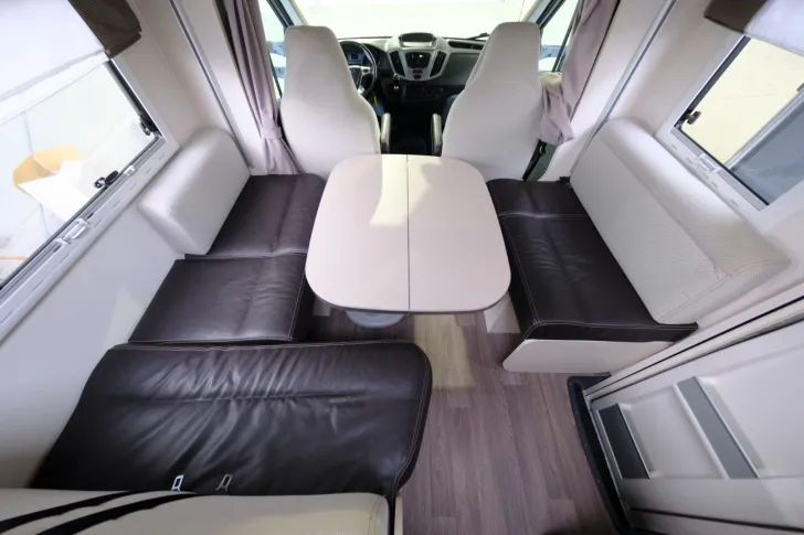 Fahrzeugbild Challenger 396 / 2x Hubbett / Klimaanlage / FINANZIERUNG #8