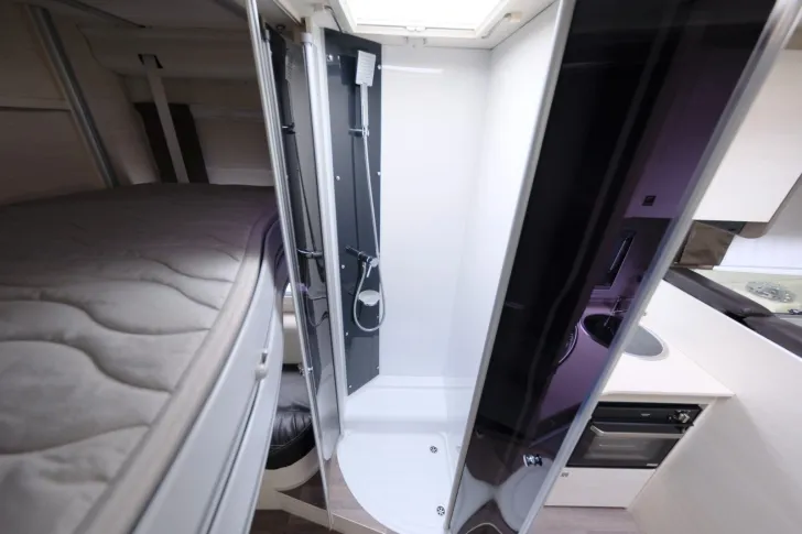 Fahrzeugbild Challenger 396 / 2x Hubbett / Klimaanlage / FINANZIERUNG #16