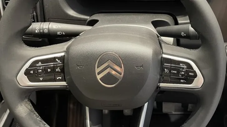 Fahrzeugbild LMC Innovan Pure 600 Design Paket + Sicherheit Paket #5