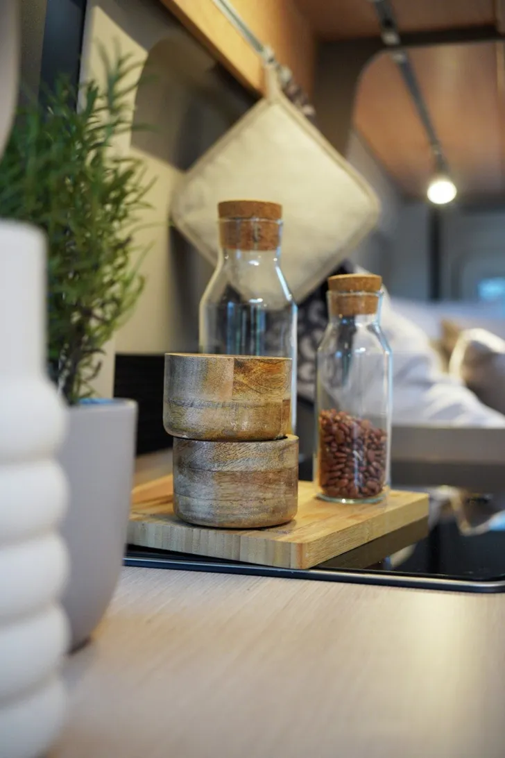 Fahrzeugbild LMC Innovan Pure 600 Design Paket + Sicherheit Paket #12