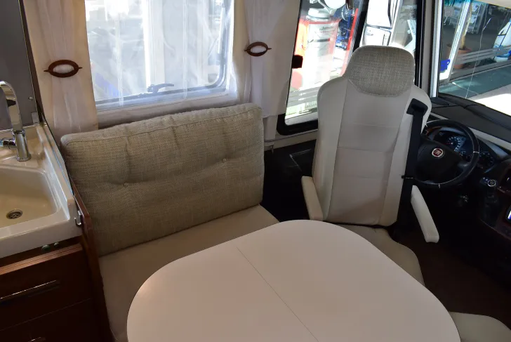 Fahrzeugbild Niesmann + Bischoff Arto 59 GL Alde Heizung, Vollluftfederung #7