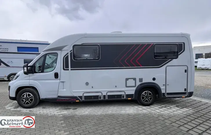 Fahrzeugbild Bürstner Signature SFT 7.0 #8