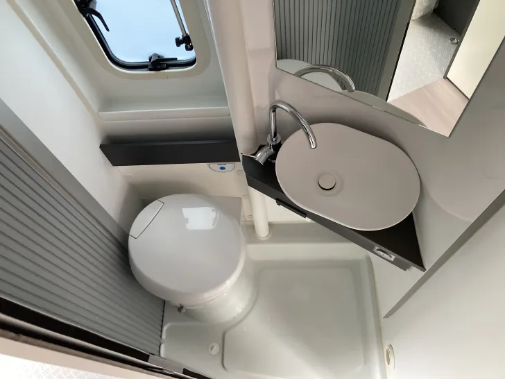 Fahrzeugbild Adria Twin Supreme 640 SGX #16