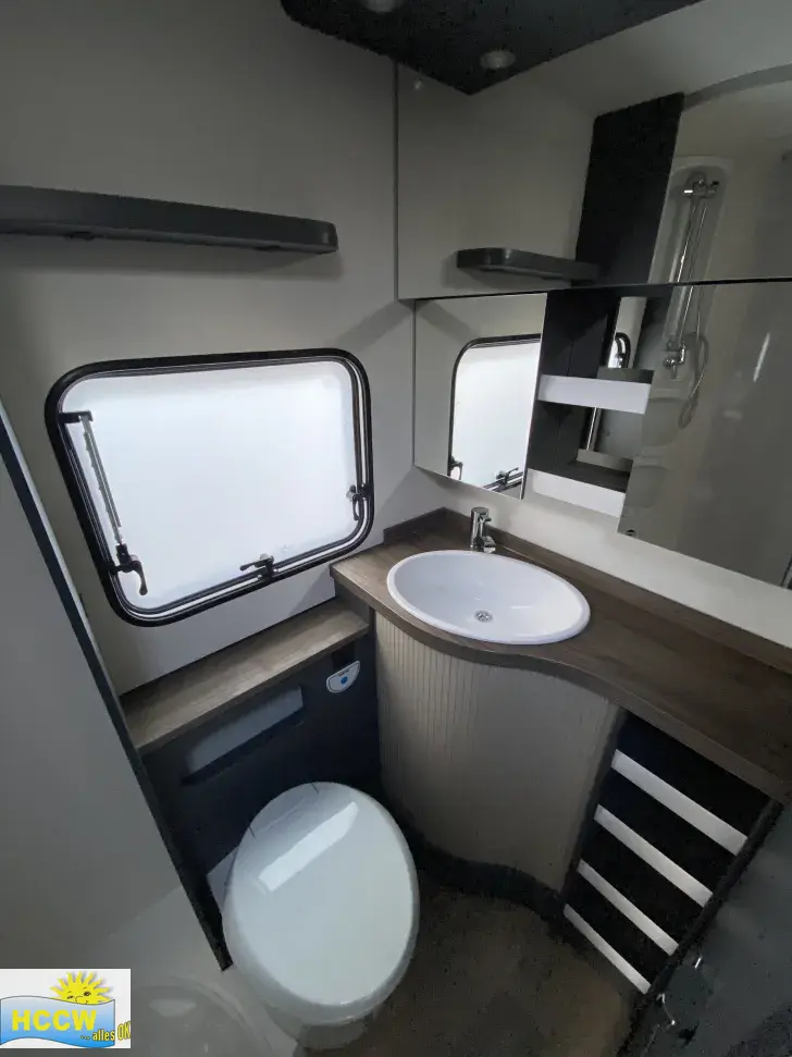 Toilette Hobby Excellent Edition 545 KMF 2 t Auflastung mit LMF Silber