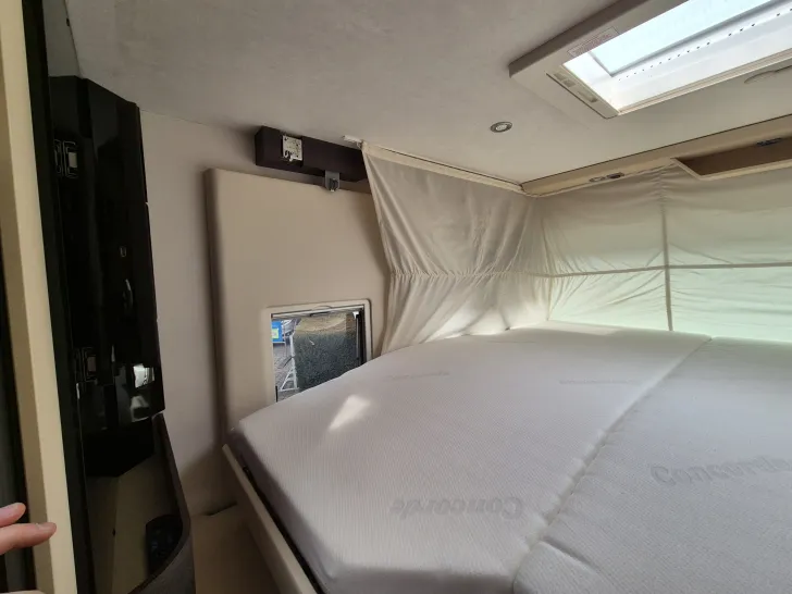 Fahrzeugbild Concorde Carver 890 RRL #31