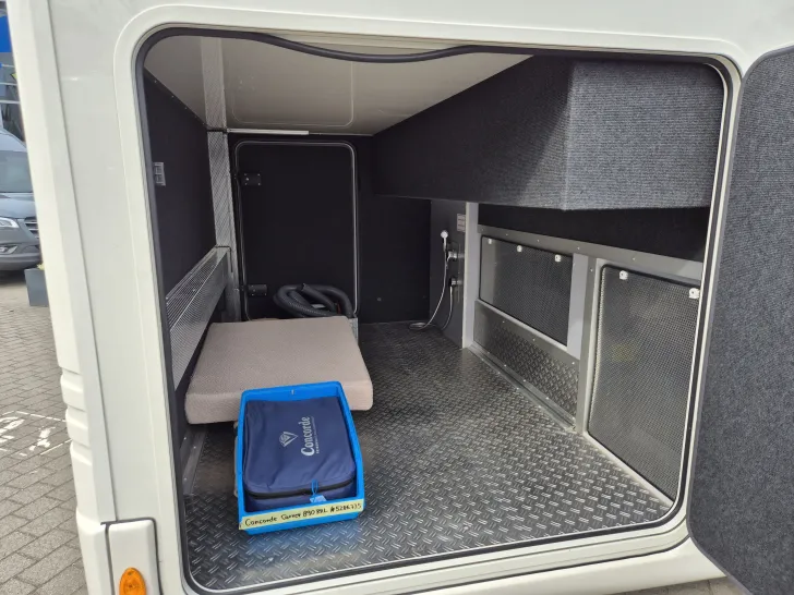 Fahrzeugbild Concorde Carver 890 RRL #39