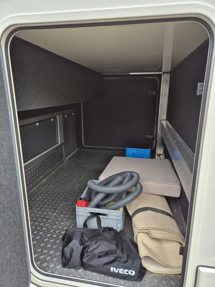 Fahrzeugbild Concorde Carver 890 RRL #40