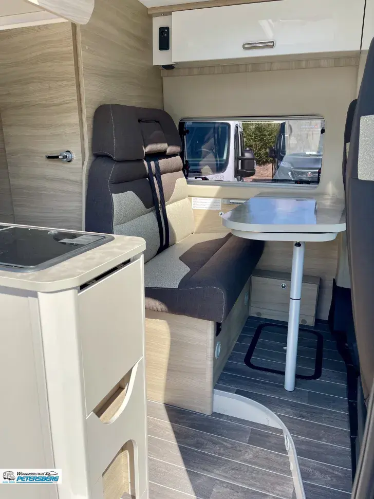 Fahrzeugbild Forster V 636 HB Vantasy inkl. Dieselheizung 4 kW #7