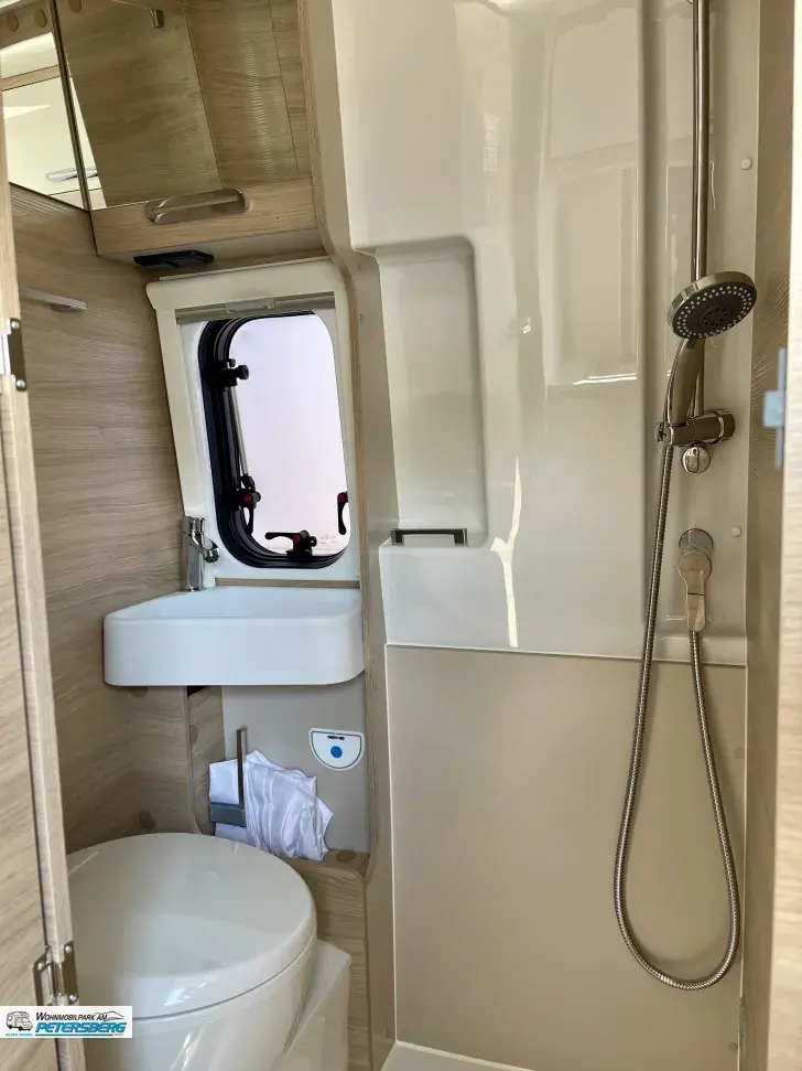 Fahrzeugbild Forster V 636 HB Vantasy inkl. Dieselheizung 4 kW #14