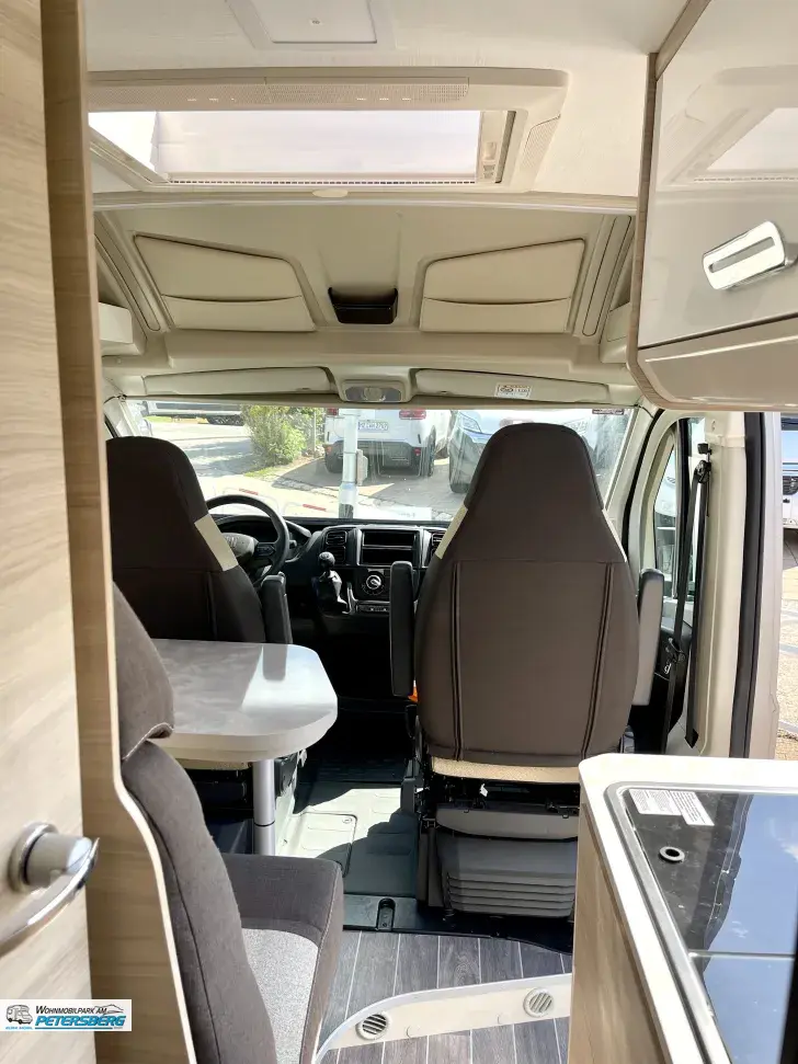 Fahrzeugbild Forster V 636 HB Vantasy inkl. Dieselheizung 4 kW #17