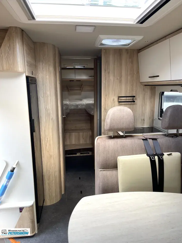 Fahrzeugbild Eura Mobil Profila T 720 EB Mondial Edition Edition 101 Preisvorteil!!! #9