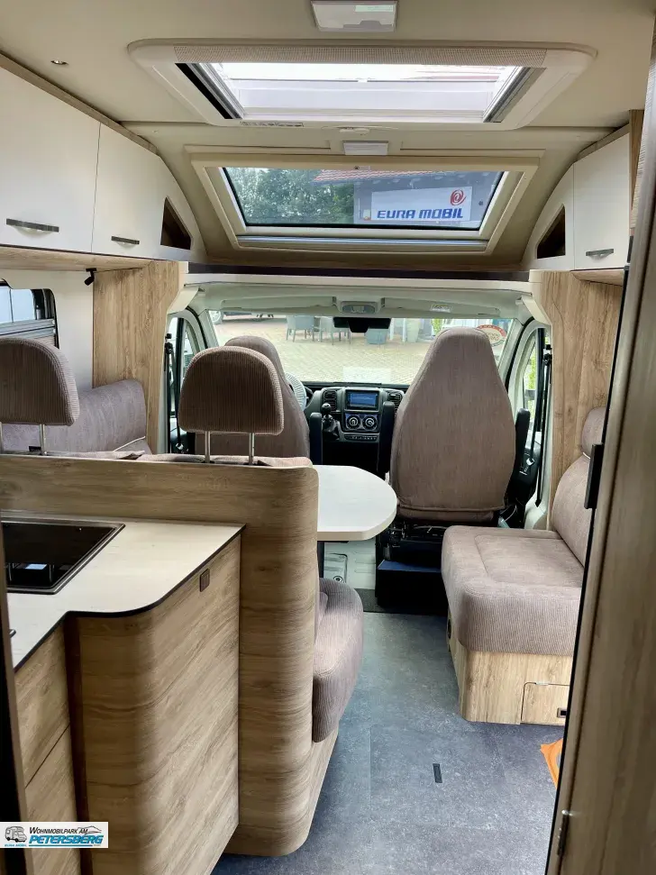 Fahrzeugbild Eura Mobil Profila T 720 EB Mondial Edition Edition 101 Preisvorteil!!! #23