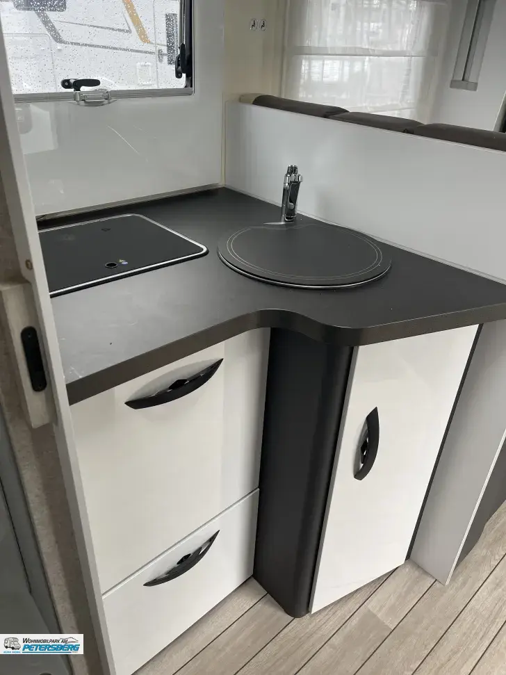 Fahrzeugbild Forster T 745 EB Travel-Line- & Winter-Paket #12