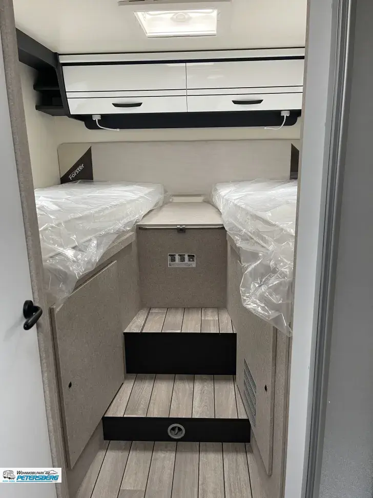 Fahrzeugbild Forster T 745 EB Travel-Line- & Winter-Paket #15