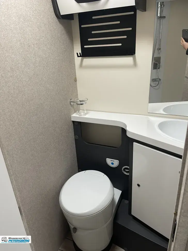 Fahrzeugbild Forster T 745 EB Travel-Line- & Winter-Paket #18