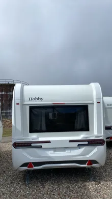 Frontal Hinten Hobby De Luxe 495 UL Auflastung 1.800 kg