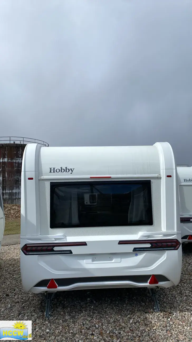 Frontal Hinten Hobby De Luxe 495 UL Auflastung 1.800 kg