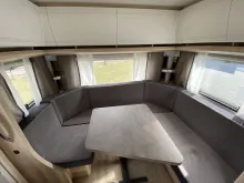 Sitzgruppe Hobby De Luxe 495 UL Auflastung 1.800 kg