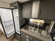 Küchen Hobby De Luxe 495 UL Auflastung 1.800 kg