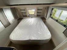 Betten Hobby De Luxe 460 SFf Auflastung