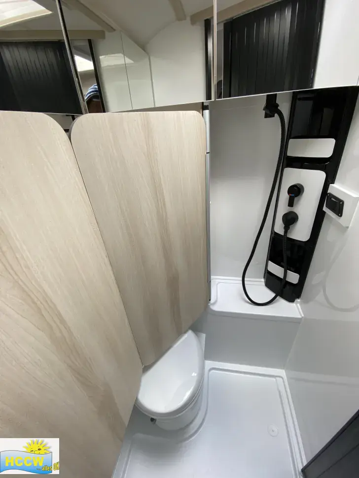 Toilette Hobby De Luxe 460 SFf Auflastung