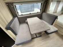 Sitzgruppe Hobby De Luxe 460 SFf Auflastung