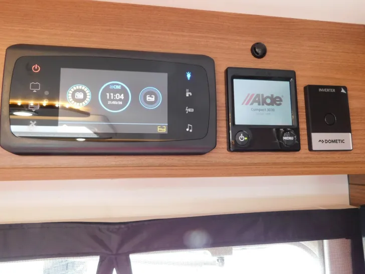 Fahrzeugbild Rapido Serie M M66 Hubstützen, Lithium, Bugschränke #23