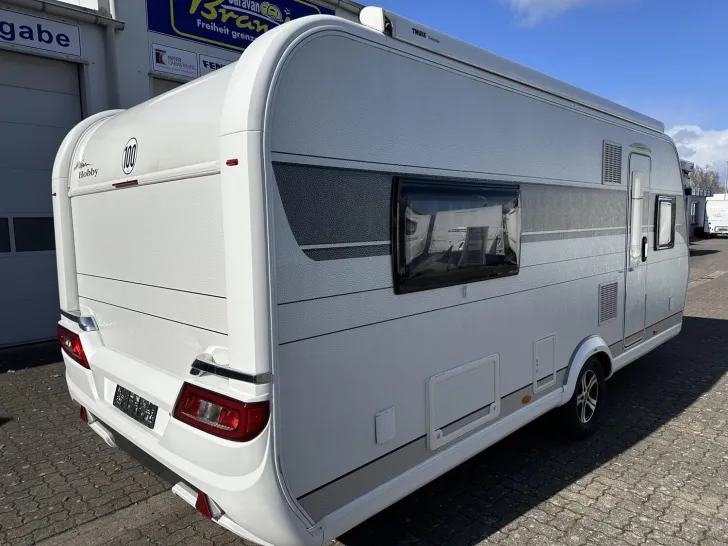 Fahrzeugbild Hobby Prestige 560 LU Mover; Markise; ETS; TV-Gerät #3