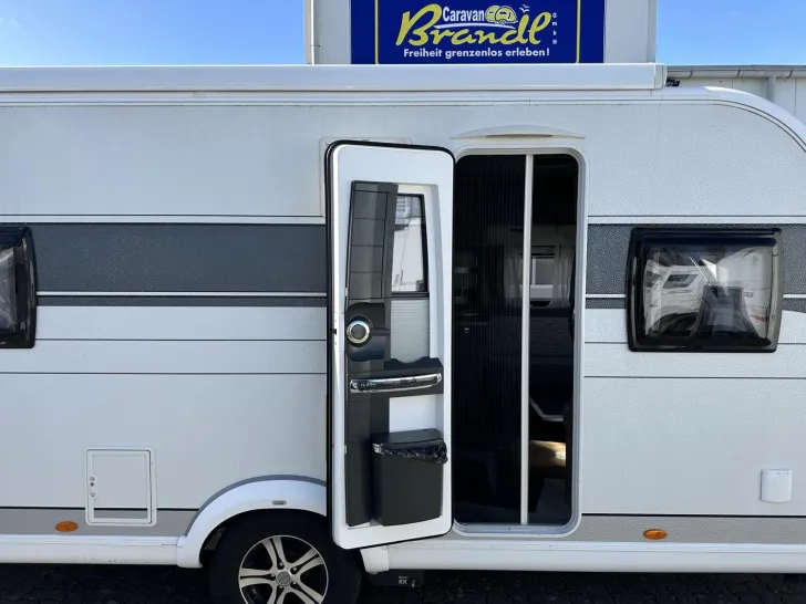 Fahrzeugbild Hobby Prestige 560 LU Mover; Markise; ETS; TV-Gerät #6