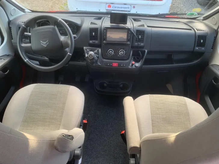 Fahrzeugbild Pössl H-Line 2WIN Vario #5