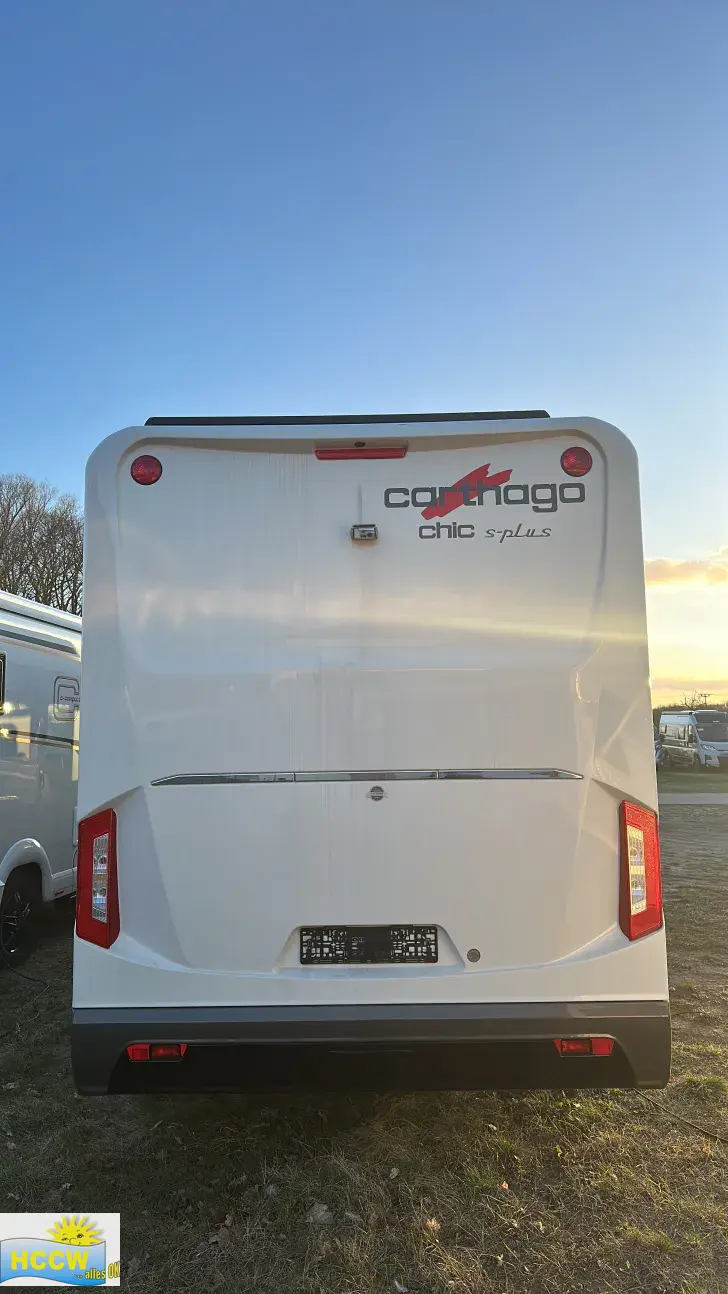 Frontal Hinten Carthago chic s-plus I 52 QB hochwertige Ausstattung