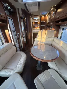 Sicht vorne-hinten Carthago chic s-plus I 52 QB hochwertige Ausstattung