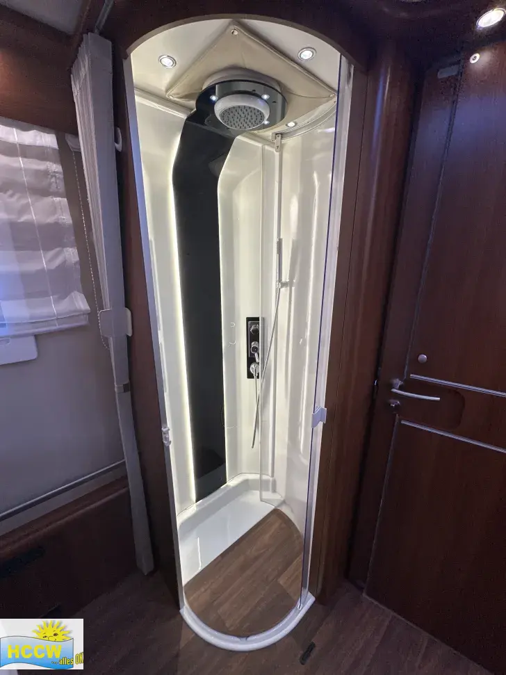 Dusche Carthago chic s-plus I 52 QB hochwertige Ausstattung