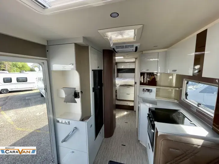 Fahrzeugbild Bürstner Elegance I 920 G VOLLAUSSTATTUNG > top price #35