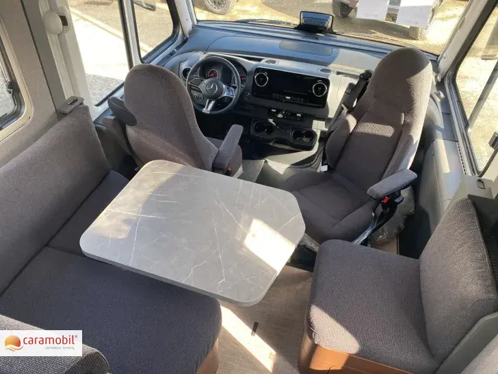 Fahrzeugbild Hymer BMC-I 680 Arktis/RFK/Navi/Hubbett #8