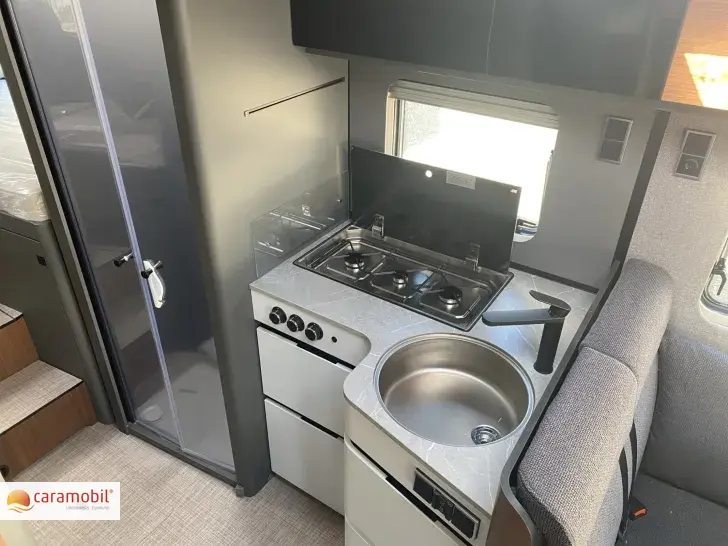 Fahrzeugbild Hymer BMC-I 680 Arktis/RFK/Navi/Hubbett #9