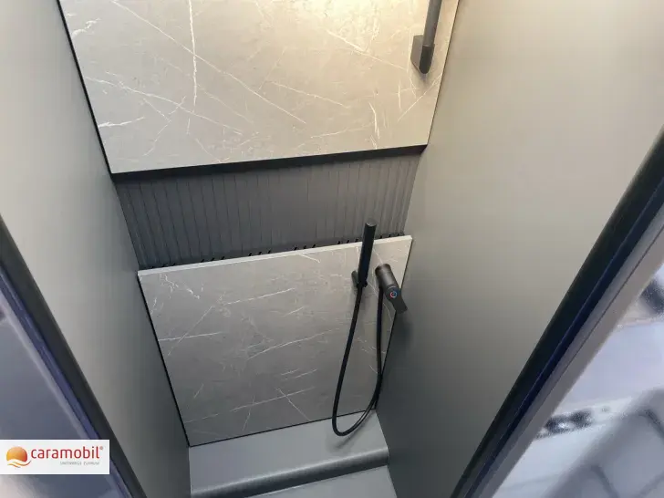 Fahrzeugbild Hymer BMC-I 680 Arktis/RFK/Navi/Hubbett #11